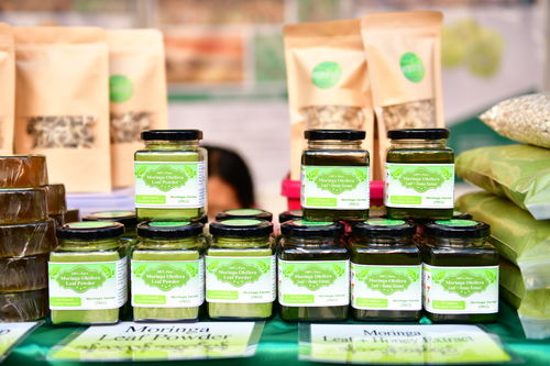 邊城盛宴 中緬邊交會上的農副產品狂歡